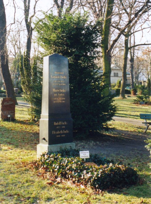 Grab von I. L. Fuchs / 
Grave of I. L. Fuchs