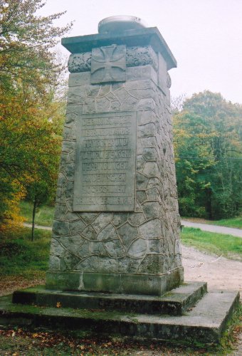 Denkmal fr den Arnstdter Bund /
Monument for the Arnstdter Bund