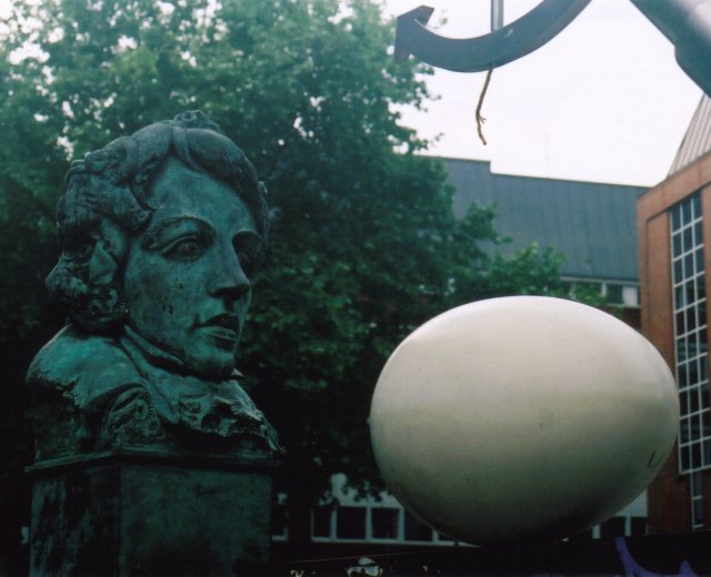 Denkmal zu Friedrich Wilhelm Bessel / 
Monument of Friedrich Wilhelm Bessel