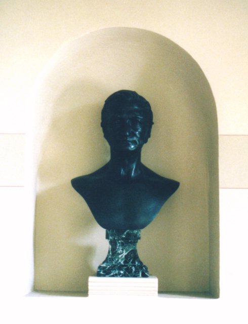 Bste von C. F. Gauss /
Bust of C. F. Gauss