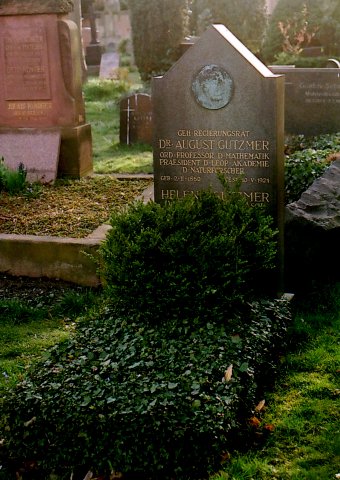 Grab von A. Gutzmer /
Grave of A. Gutzmer