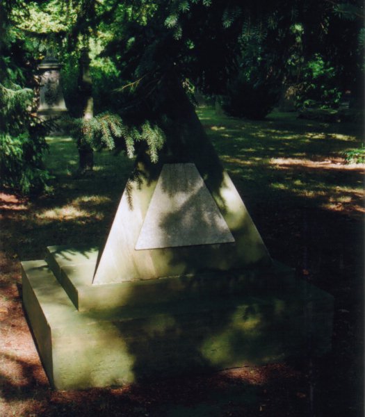 Grab von P. A. Hansen /
Grave of P. A. Hansen
