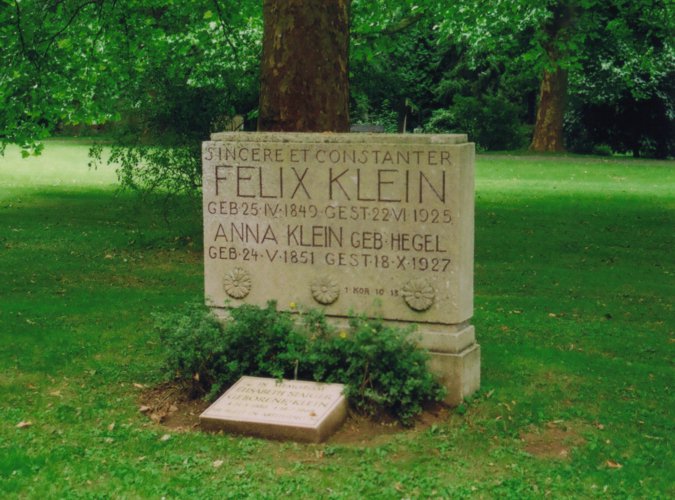 Grab von F. Klein /
Grave of F. Klein