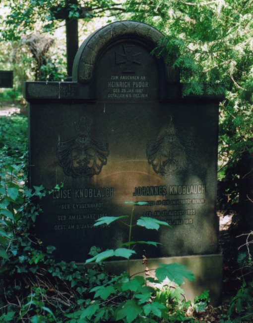 Grab von J. Knoblauch /
Grave of J. Knoblauch