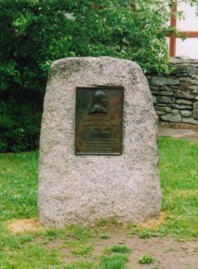 Gedenkstein zu G. Koenig /
Memorial stone for G. Koenig
