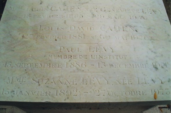 Grab von P. Levy /
Grave of P. Levy