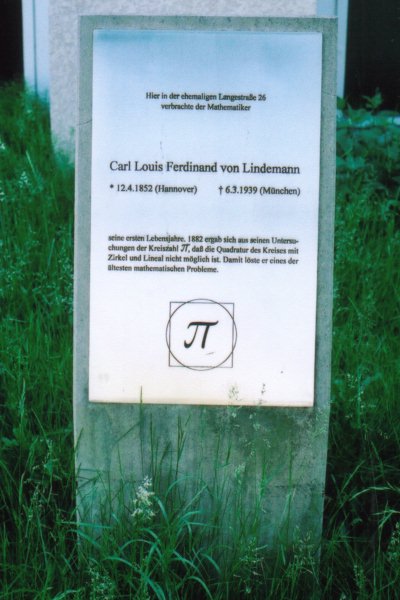 Gedenkstein zu C. L. F. v. Lindemann /
Monument for C. L. F. v. Lindemann