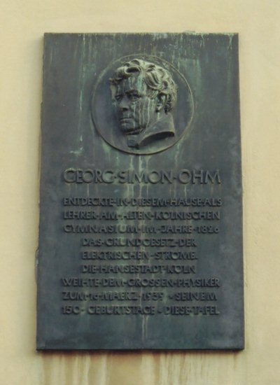 Gedenktafel Fuer G. S. Ohm /
Commemorative plaque for G. S. Ohm