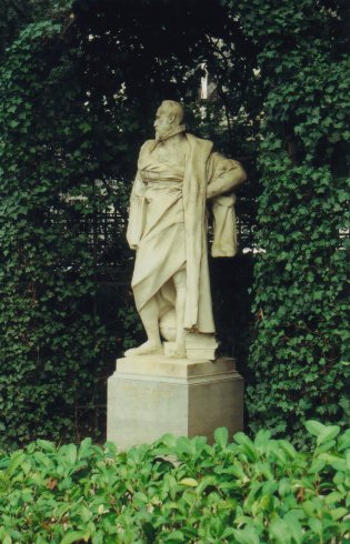 Statue von A. Ortelius /
Statue of A. Ortelius