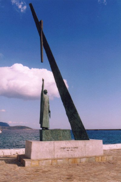 Denkmal fuer Pythagoras /
Monument for Pythagoras