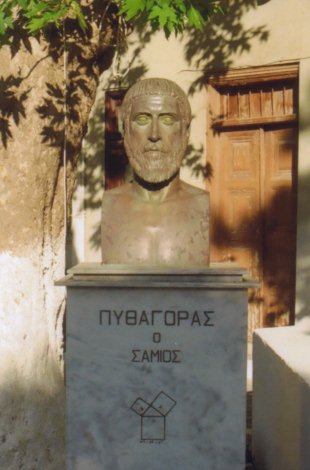 Denkmal fuer Pythagoras /
Monument for Pythagoras