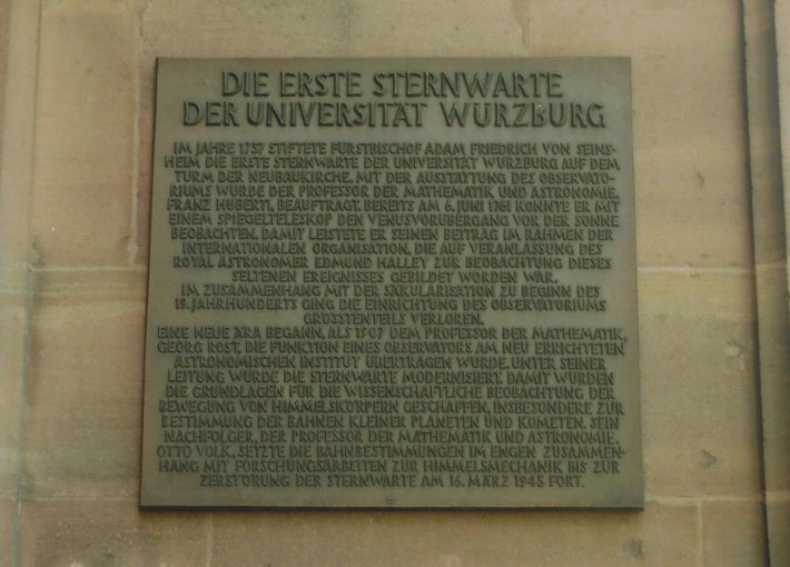 Tafel zur Sternwarte /
Plaque concerning the observatory